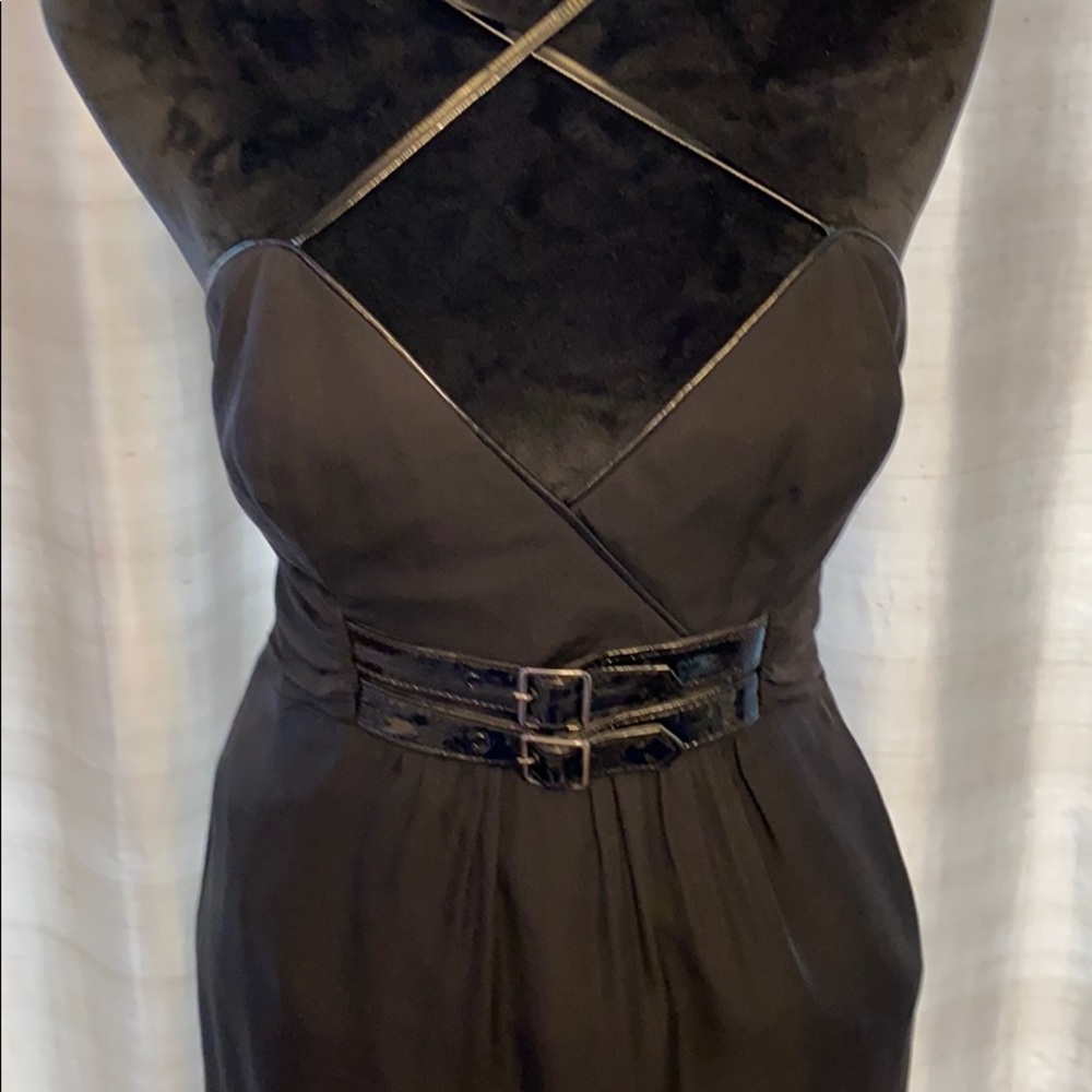 Dress - Picture 4 of 4